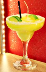 Πασχαλινή λαμπάδα "Ποτήρι Κοκτέιλ Margarita" - Image 2