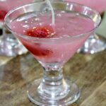 Πασχαλινή Λαμπάδα “Ποτήρι Cocktail Paloma Strawberry”